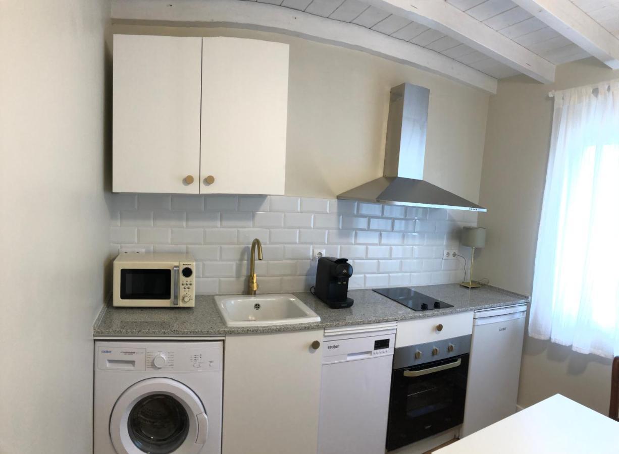 La Casita De El Montan Baja Aparthotel Aviles Ngoại thất bức ảnh