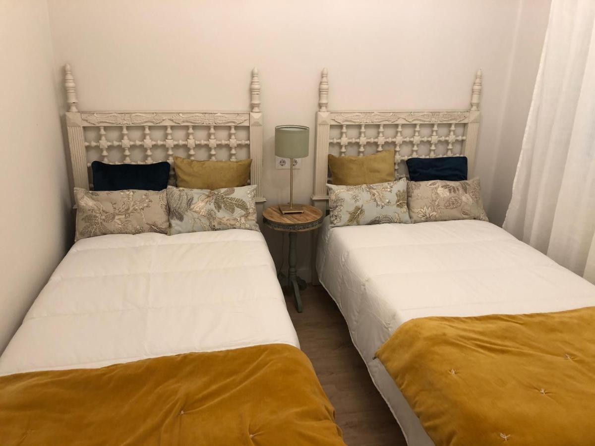 La Casita De El Montan Baja Aparthotel Aviles Ngoại thất bức ảnh